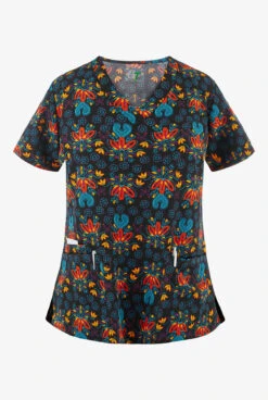 Green Town Ethnic Floral Women's 3-Pocket V-Neck Print Scrub Top