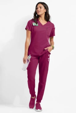 ReSurge Diamond Women's 3-Pocket V-Neck Tuck In / Wear Out Scrub Top -Cherokee Shop RE5513 092623 WINE 4