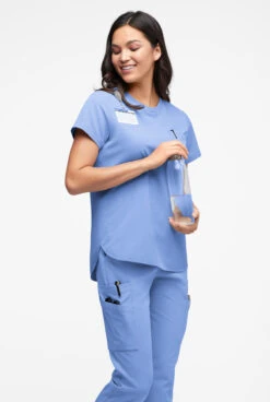 ReSurge Citrine Women's Crew Neck Tuck In / Wear Out Scrub Top 8 ReSurge Citrine Women's Crew Neck Tuck In / Wear Out Scrub Top -Cherokee Shop RE5541 092023 CEIL 3