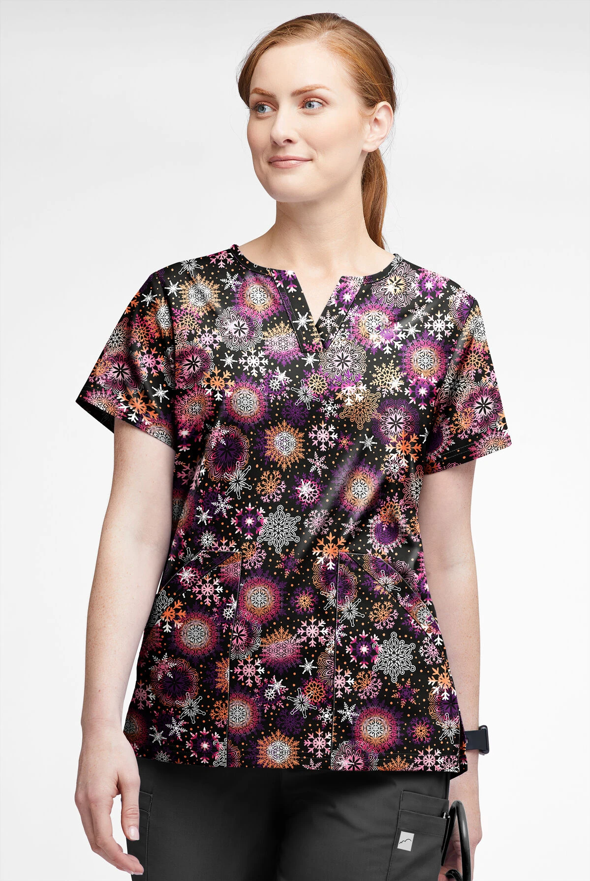Butter-Soft Dazzling Snowflakes Women’s 4-Pocket V Notch-Neck Printed Scrub Top 2 Butter-Soft Dazzling Snowflakes Women’s 4-Pocket V Notch-Neck Printed Scrub Top - Image 2